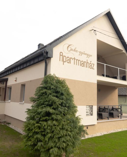 Cuha-gyöngye Apartmanház Zirc