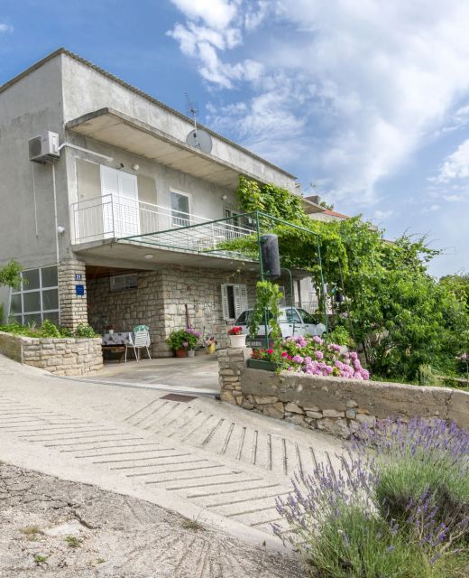 Apartment Anka Primosten