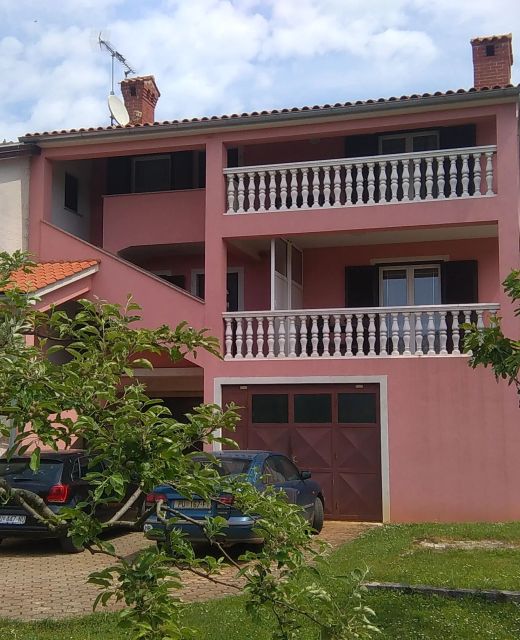 Apartments With Parking Space Flengi, Poreč - 15395 Flengi