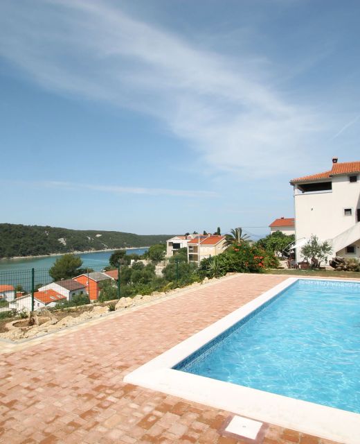 Family-friendly Apartments With Swimming Pool Kampor, Rab - 15518 Kampor
