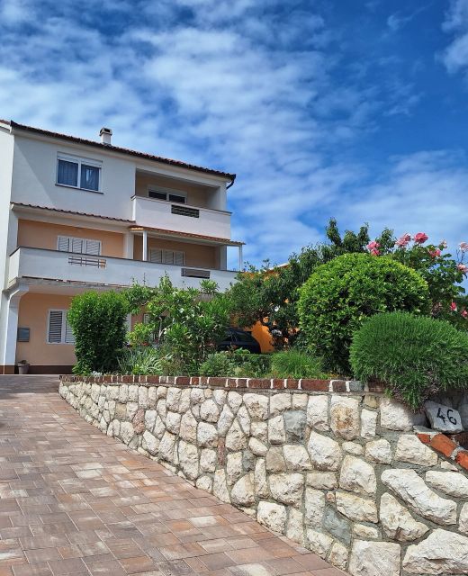 Apartments With Parking Space Supetarska Draga - Donja, Rab - 15999 Supetarska Draga - Donja