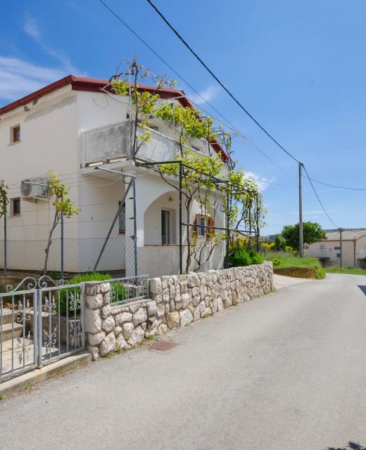 Apartments Slobodanka Lopar