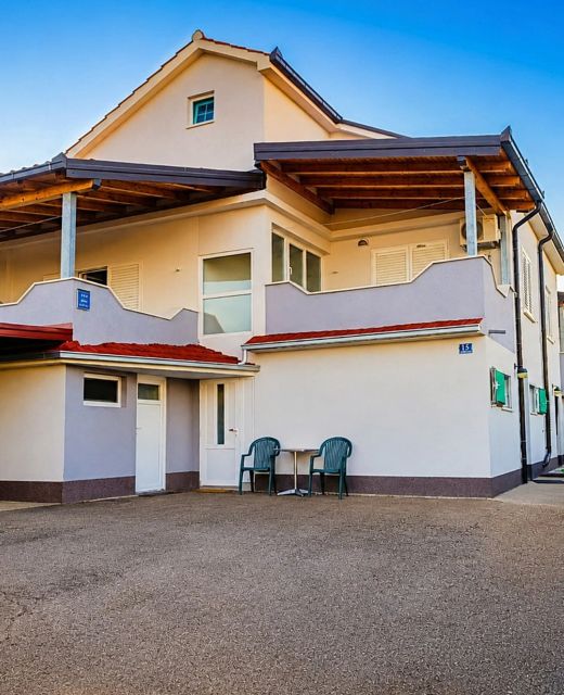 Apartments Barica Primosten