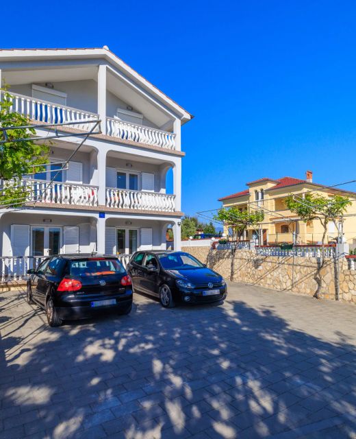 Apartments Klara Lopar