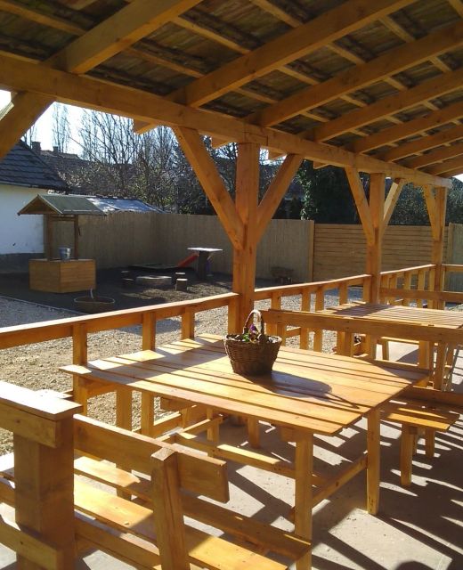 Tiszai-Ékkő Apartmanház Tiszafüred