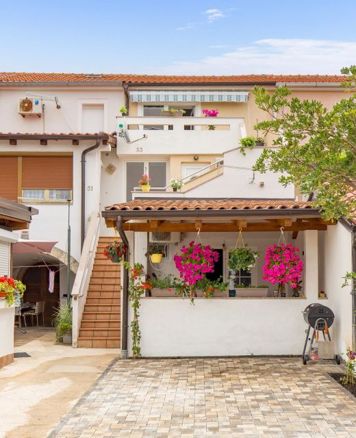 Apartments With Parking Space Punat, Krk - 15451 Punat