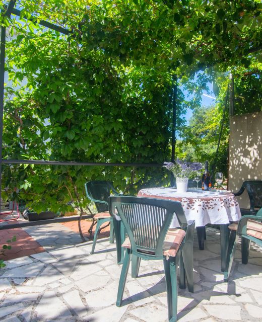 Apartment Josipa Vinisce