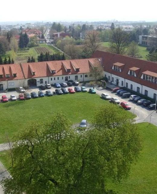 HOTEL FLORET Průhonice