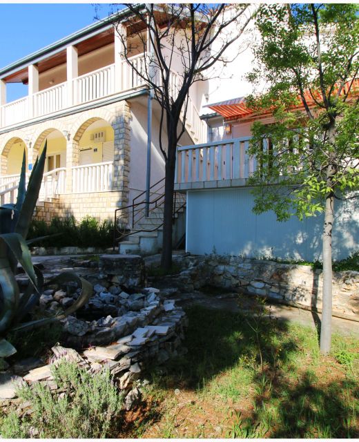 Apartments Tina Toni Primosten