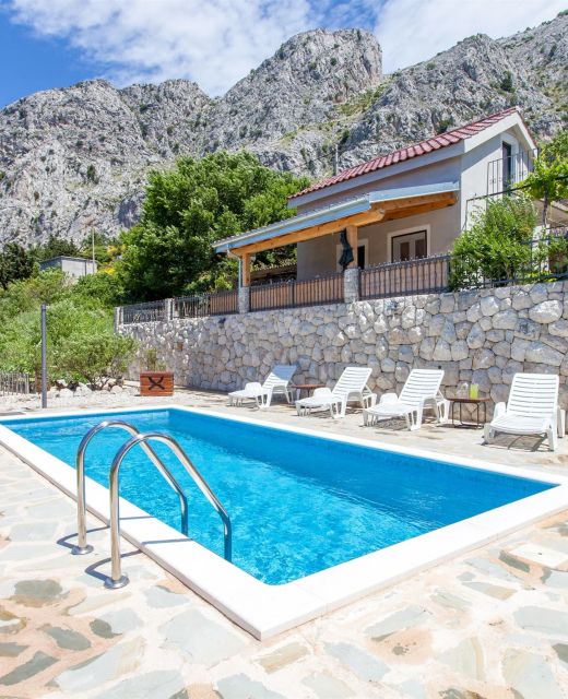 House Marta Omis II