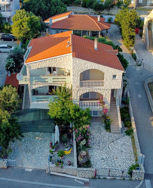Apartments Jasna Novalja