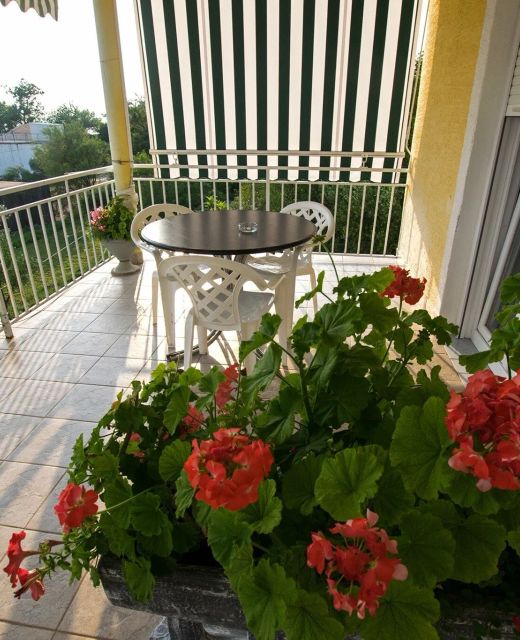 Apartmani Nada Starigrad
