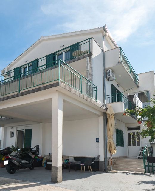 Apartments Polly Primosten
