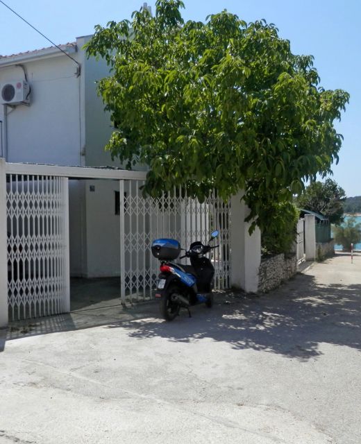 Apartments Živana Rogoznica