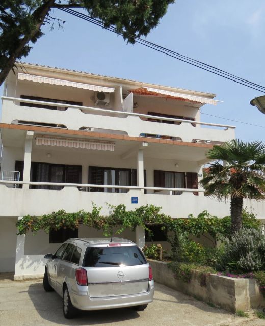 Apartments Ines Novalja