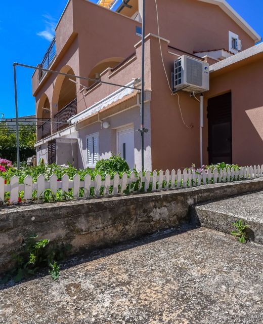 Apartments Neda Okrug Gornji