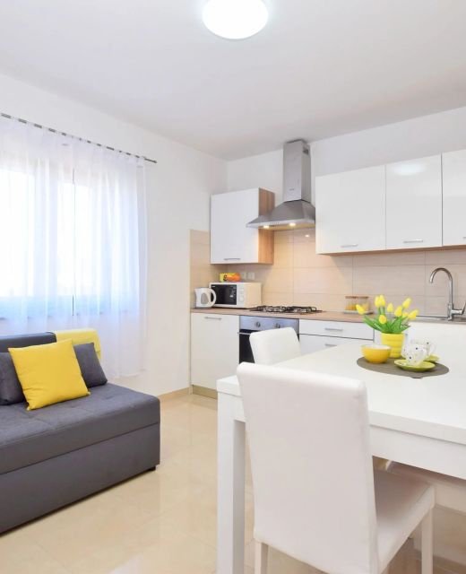 Apartment Maja Vrsi