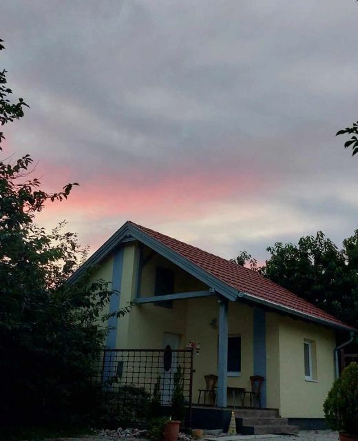 Galagonya Kerti Lak Bogyoszló