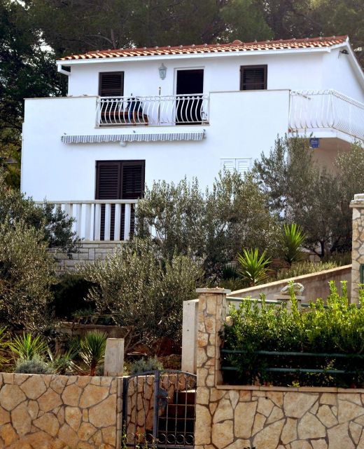 Apartments By The Sea Rogač, Šolta - 16223 Rogač
