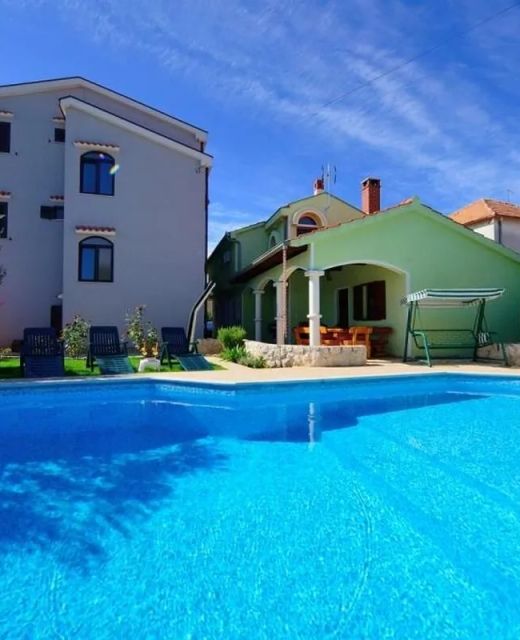 Family-friendly Apartments With Swimming Pool Zadar - 16336