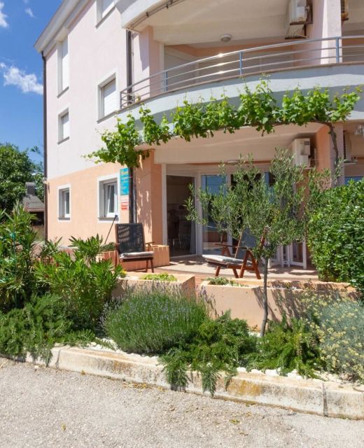 Apartments By The Sea Medulin - 16533