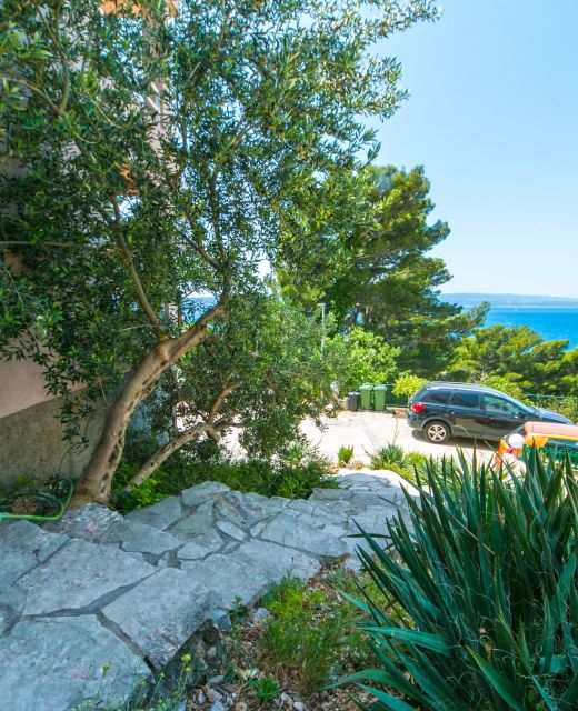 Apartments With Parking Space Brela, Makarska - 16596 Brela