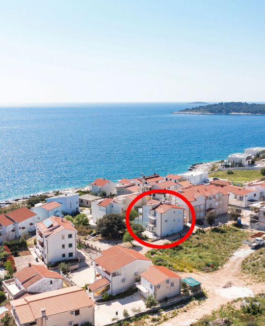 Apartments By The Sea Rogoznica - 17129