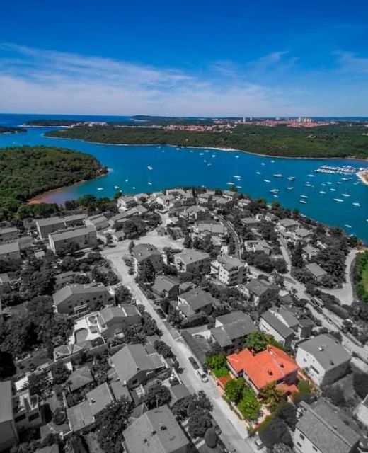Apartments With Parking Space Banjole, Pula - 17398 Banjole