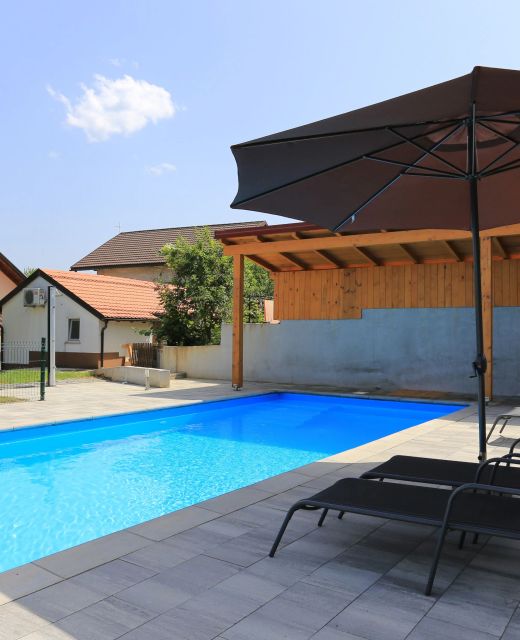 Apartments And Rooms With A Swimming Pool Grabovac, Plitvice - 17531 Grabovac