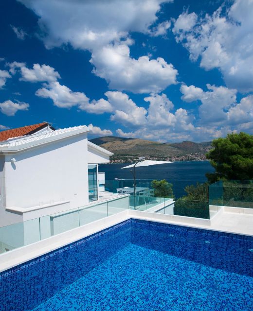 Seaside Family Friendly House With A Swimming Pool Okrug Donji, Čiovo - 17587 Okrug Donji