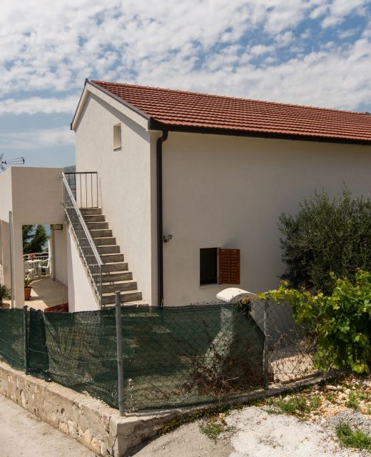 Apartments With Parking Space Trogir - 17609