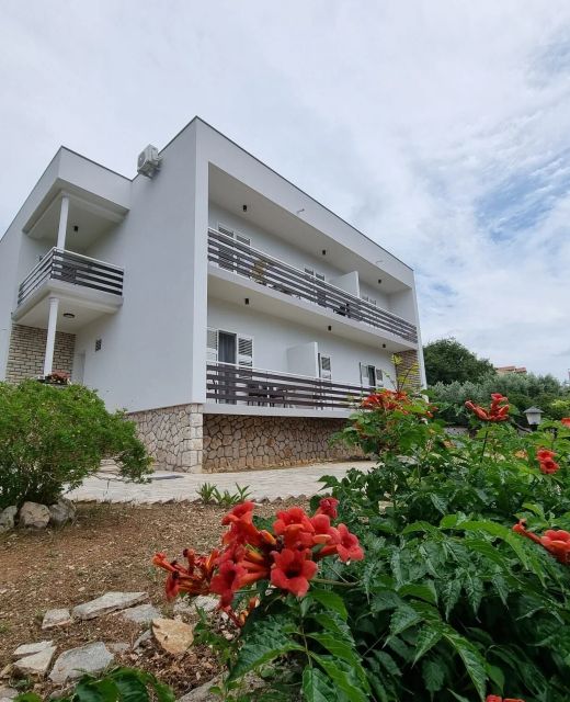 Apartments By The Sea Tisno, Murter - 17716 Tisno