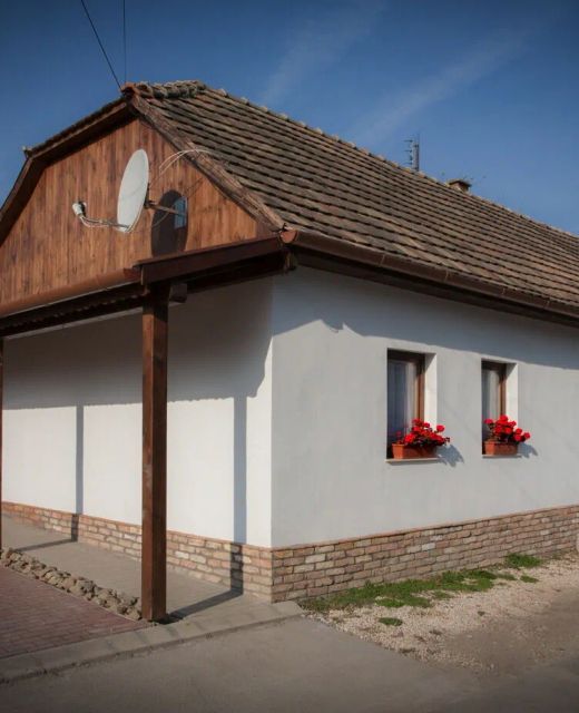 Grabensia Iskolamester Apartmanház Garáb