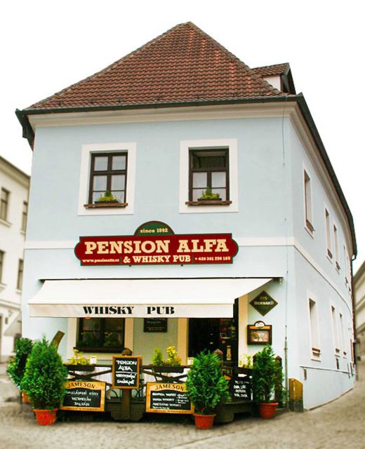 Pension Alfa & Whisky Pub Tábor