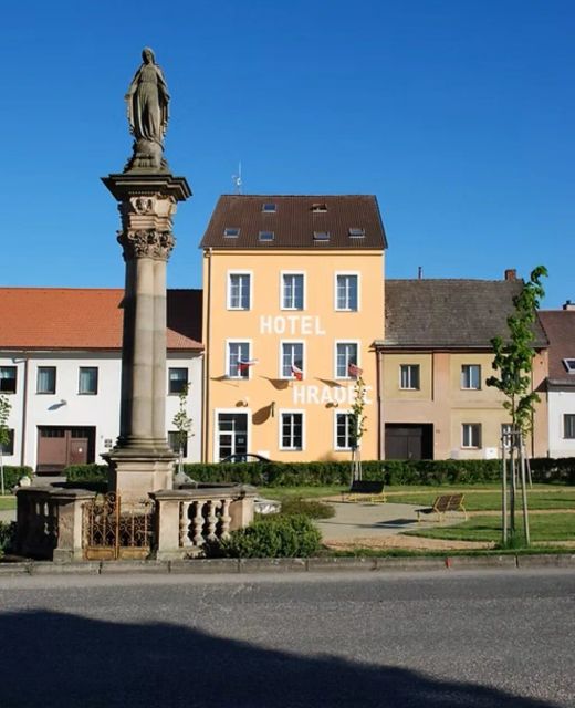 Hotel Hradec Mlázovice