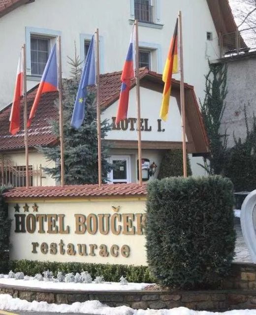 Hotel Bouček Mochov