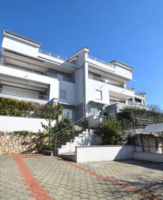 Apartment Roberto Njivice