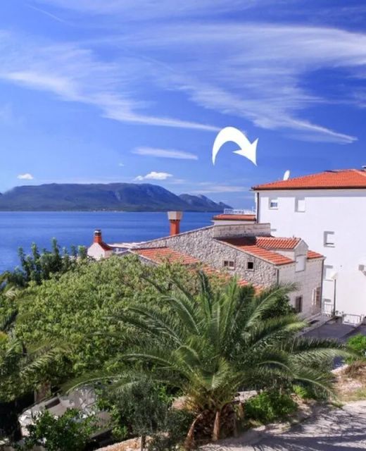 Luxury Apartment Empire Komarna