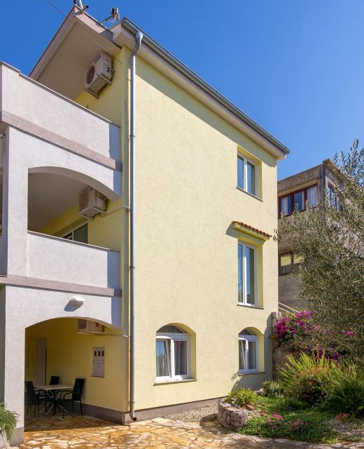 Apartments And Rooms With Parking Space Kraljevica - 17589