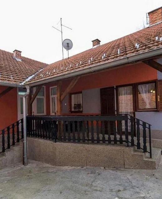 Holiday Home With Hot Tub Daruvar, Bjelovarska - 17937 Daruvar
