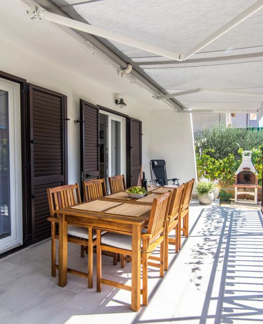 Apartment 4 Olives Stari Grad
