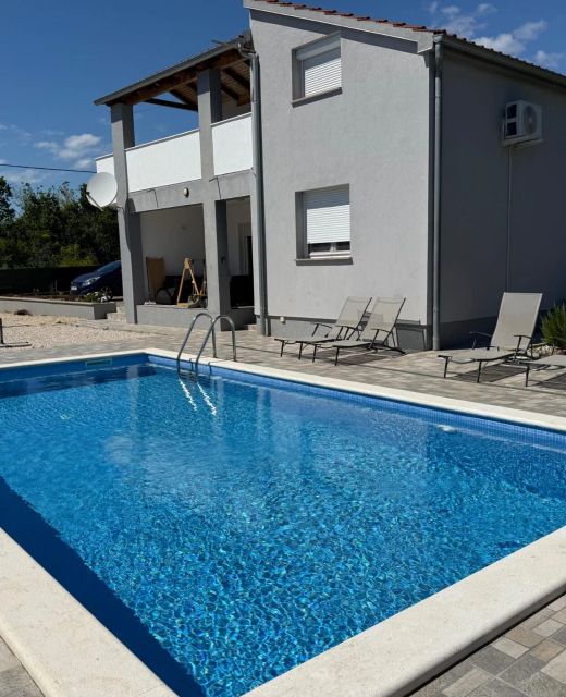 Apartment Cherry Garden Zemunik Donji