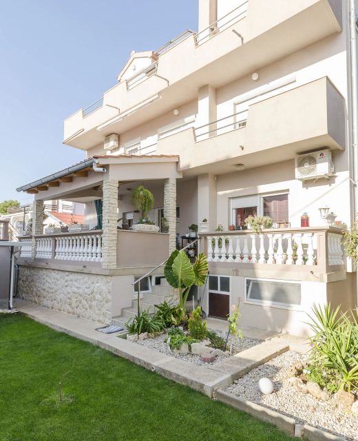 Apartments Rajka Vodice
