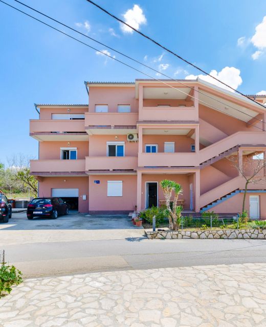 Apartments and Room Ljubica Lopar