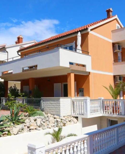 Apartments Škoda II Novalja
