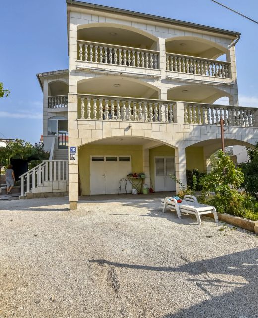 Apartments JureG Rogoznica