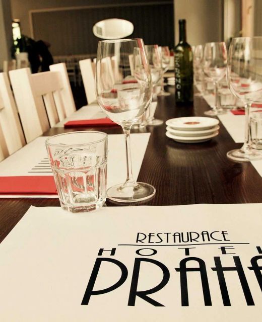 Restaurace Hotel Praha - Nižbor