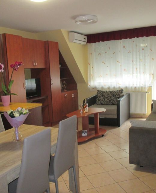 Elizabet Apartman Szarvas
