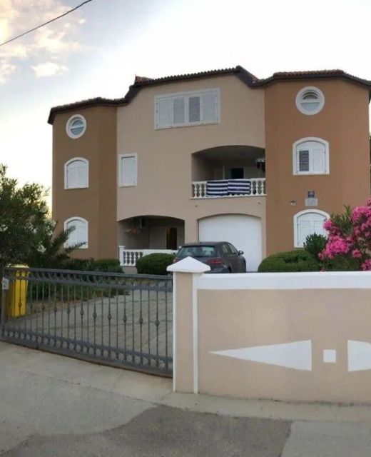 Apartments Dante Vrsi