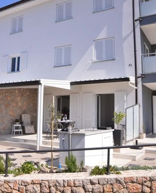 Apartments With Parking Space Njivice Krk - 16244